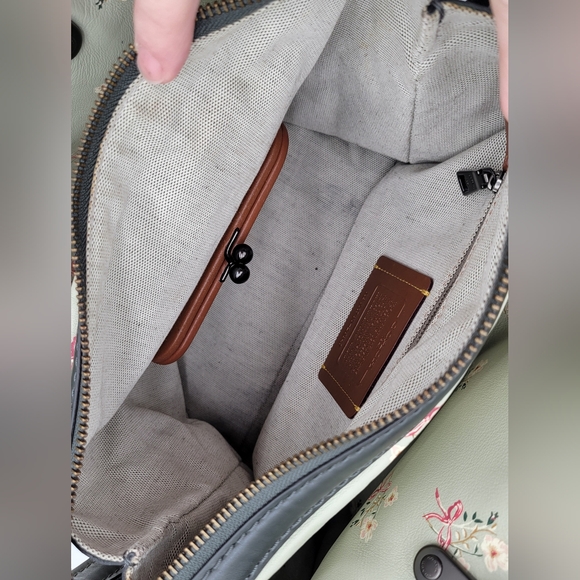 Coach 1941 Glovetanned Leather Rogue 30, Pine, interior w/ Floral print - Picture 11 of 16